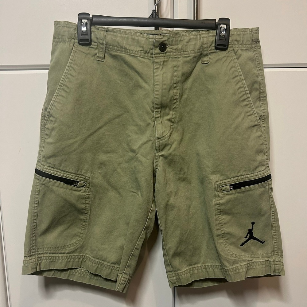 Jordan Brand Mens Olive Green Cargo Shorts Elephant Print Trim Size 30 Jumpman